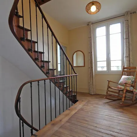 Vakantiehuis Maison De Maitre 19eme Siecle Avec Grand Parc Et 5 Chambres, Inclus, A - Fr-1-497-57