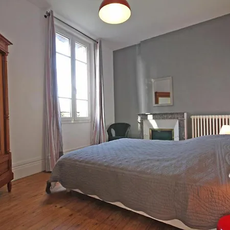 Maison De Maitre 19eme Siecle Avec Grand Parc Et 5 Chambres, Inclus, A - Fr-1-497-57