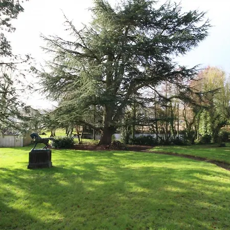 Maison De Maître 19ème Siècle Avec Grand Parc Et 5 Chambres, Inclus, à - Fr-1-497-57 *