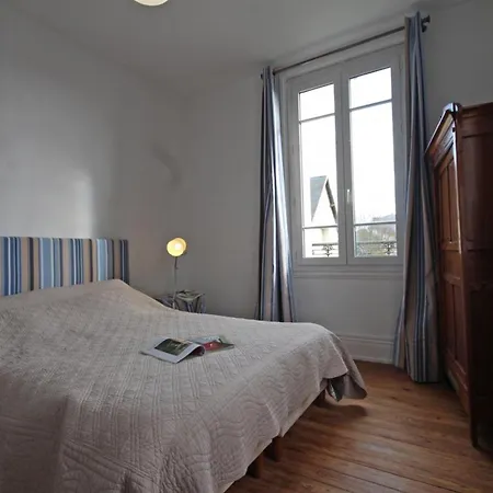 Maison De Maître 19ème Siècle Avec Grand Parc Et 5 Chambres, Inclus, à - Fr-1-497-57