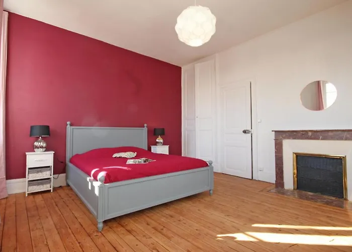 Maison De Maitre 19eme Siecle Avec Grand Parc Et 5 Chambres, Inclus, A - Fr-1-497-57 *