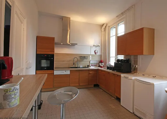 Holiday home Maison De Maitre 19eme Siecle Avec Grand Parc Et 5 Chambres, Inclus, A - Fr-1-497-57 *