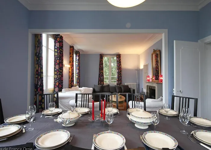 Maison De Maitre 19eme Siecle Avec Grand Parc Et 5 Chambres, Inclus, A - Fr-1-497-57 * L'Aigle