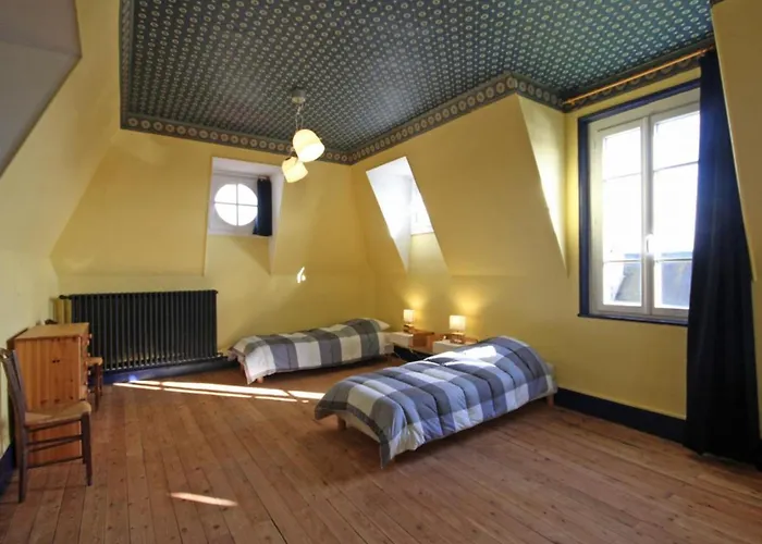 Maison De Maitre 19eme Siecle Avec Grand Parc Et 5 Chambres, Inclus, A - Fr-1-497-57 *